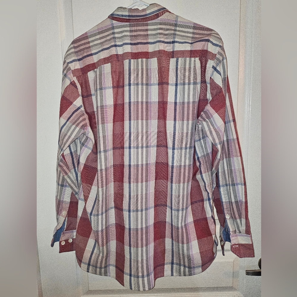 Tommy Bahama Red and White Casual Button Down Shirt - Picture 5 of 6